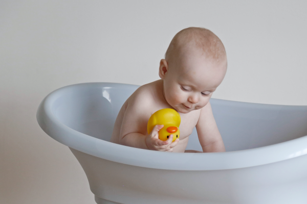 http://studioboost.fr/thumbs/projets/thermobaby-baignoire-vasco/bain8ok-600x400.png