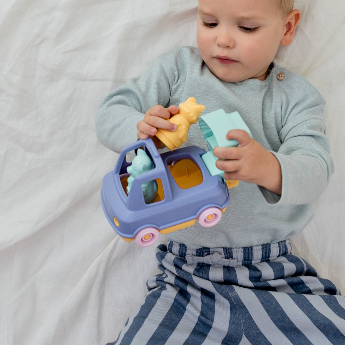 Le Jouet Simple Trucks