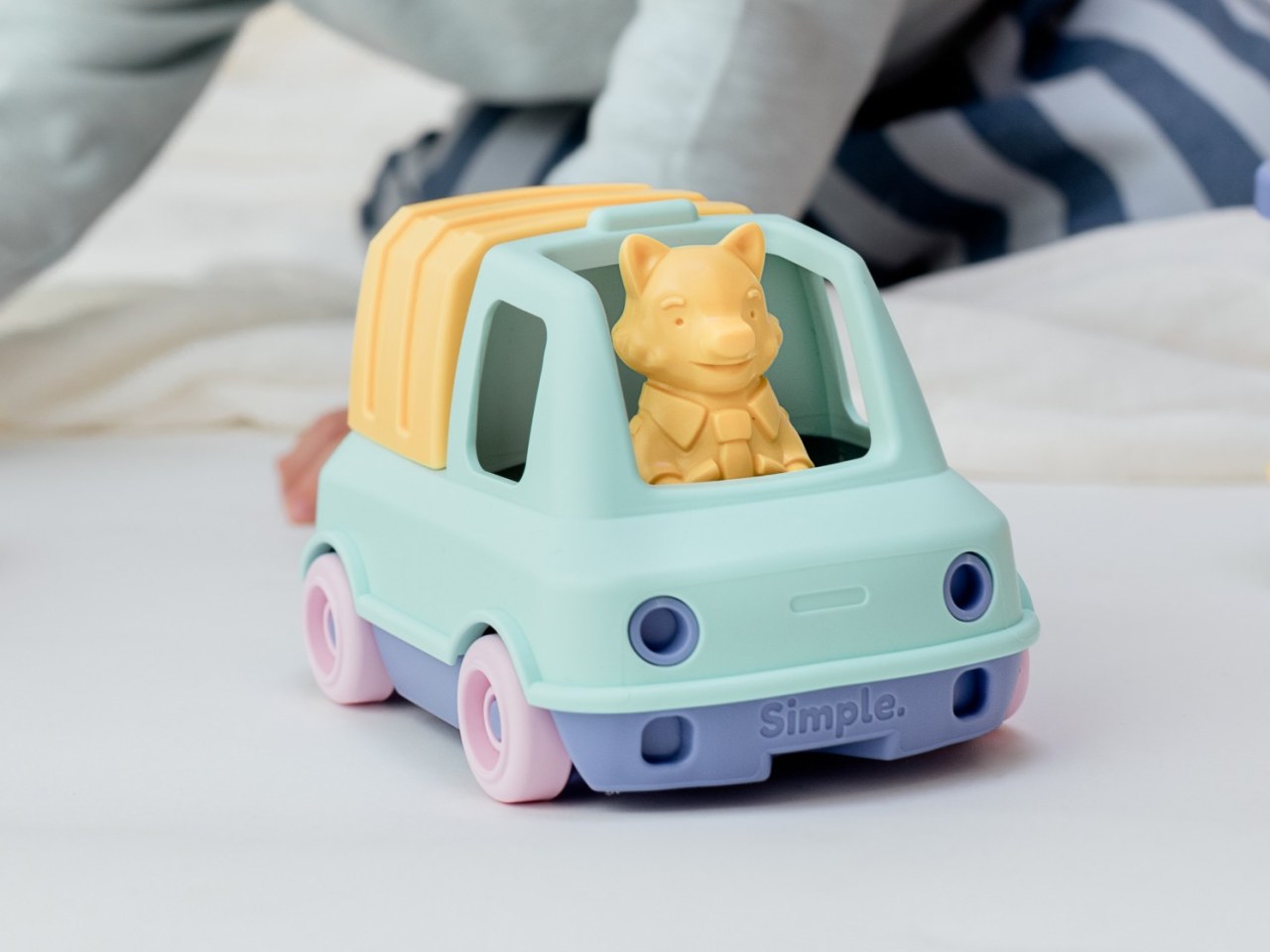 Le Jouet Simple Trucks