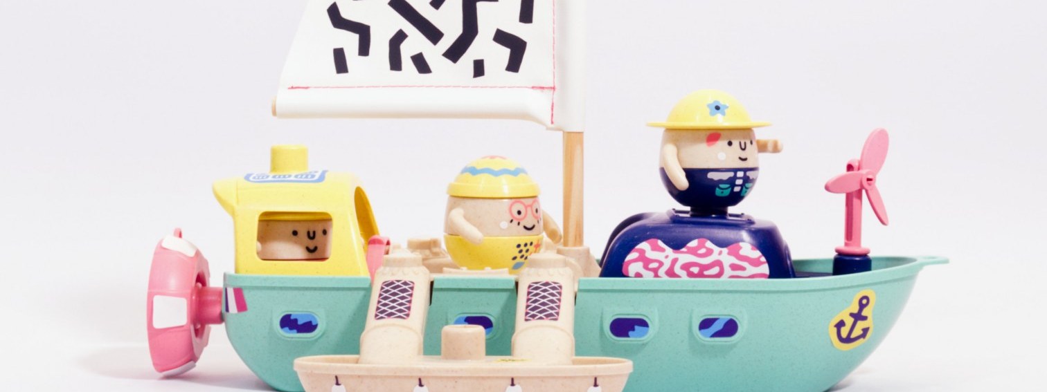 Les Minimondes Maxi Boat