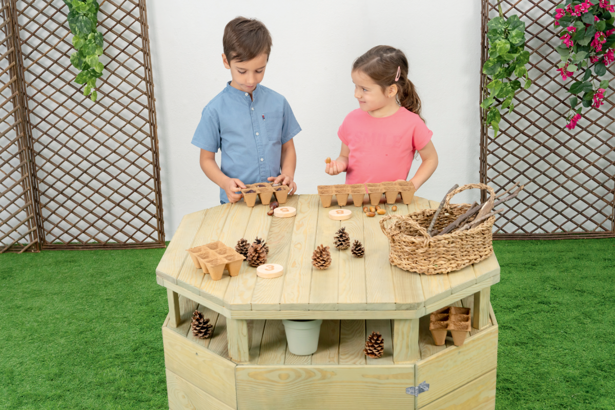 Nathan Activity Table Oasis